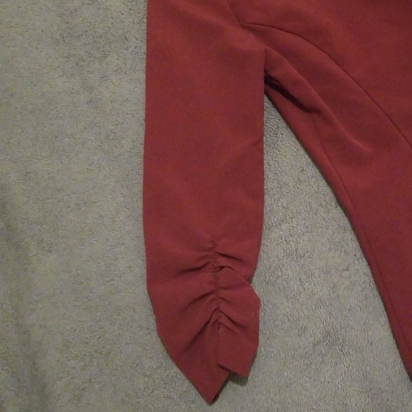 Blazer - Picture 4 of 4